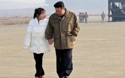 Ким Чен Ын впервые показал старшую дочь