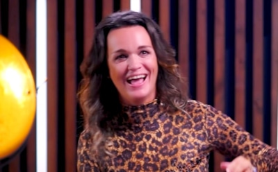 Певица Слава подарила сама себе машину за 18 млн рублей