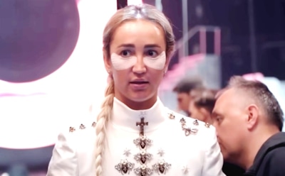 «Старая бабка»: Анита Цой призвала Бузову срочно искать мужа