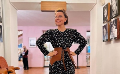 Жена Петросяна требует уволить таксиста за расчесывание волос