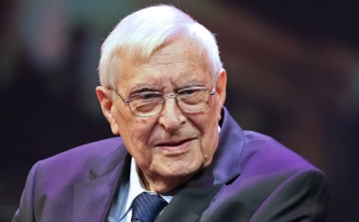 88-летний Басилашвили борется с болезнью уколами