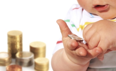 С 1 февраля в России вырастут выплаты, пенсии и пособия