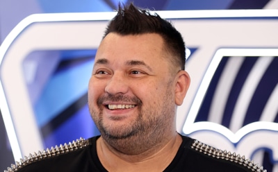 Две жены и четверо детей: как сложилась личная жизнь лидера «Руки вверх» Сергея Жукова