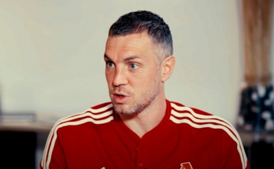 Артем Дзюба отказался от контрактов с зарубежными клубами