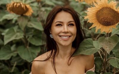 Блогершу Лерчек оставили под подпиской о невыезде после обыска