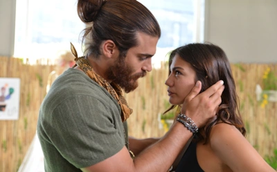 Золушка на современный лад: чем закончился турецкий сериал «Ранняя пташка»