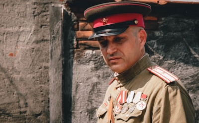 Звезда сериала «По законам военного времени» Евгений Воловенко: о личной жизни актера