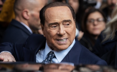 Сильвио Берлускони попал в реанимацию с тяжелой болезнью