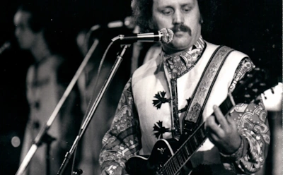 Репрессированный отец, гибель сына и брата: трагедии в жизни Владимира Мулявина