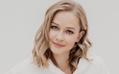 Юлия Пересильд справила нужду на автобус перед полетом в космос