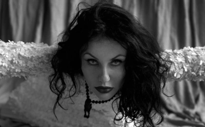 Познакомимся поближе: интересные факты о ясновидящей Марьяне Романовой