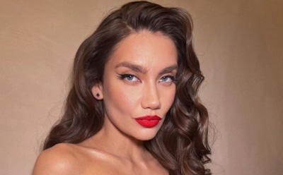 Карину Истомину заподозрили в помолвке с футболистом Смоловым