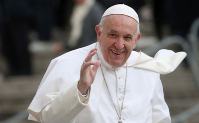 Папу римского Франциска прооперировали