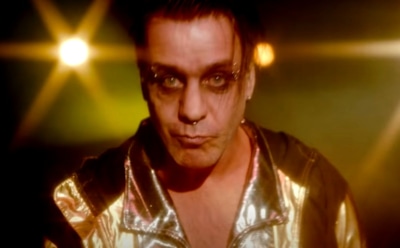 На Тилля Линдеманна завели дело о насилии над фанаткой