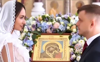 Звезда «Дома-2» Лера Фрост обвенчалась с депутатом