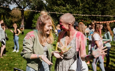 За кадром: что известно о вторых половинках звезд сериала «257 причин, чтобы жить»