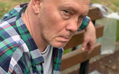 58-летний актер Виталий Хаев показал молодую избранницу