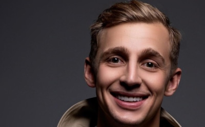 Саша Стоун рассказал о роли в русской версии «Постучись в мою дверь»