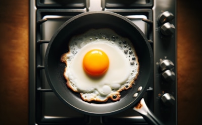 Хирург нашел опасность в употреблении яиц по утрам