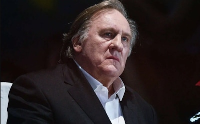 Президент Франции выступил против лишения Депардье ордена Почетного легиона