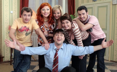 10 лет спустя: как сейчас выглядят и живут главные актеры сериала «Счастливы вместе»