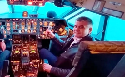 Главу челябинского аэропорта отстранили после дебоша в самолете