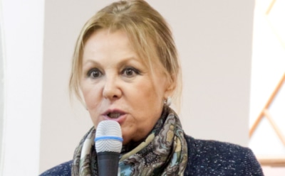 Звезда фильмов Гайдая Наталья Селезнева обратилась к медикам