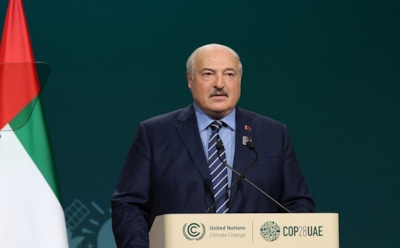 Лукашенко пропустил хоккейный матч из-за травмы