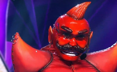 Что за Перец? Пытаемся угадать, кто скрывается за этой маской в одноименном шоу