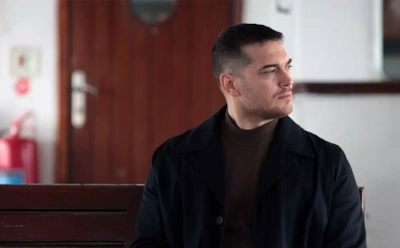 За кадром: что известно о личной жизни актеров турецкого сериала «Беспощадный»