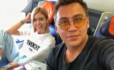 К блогеру Портнягину пришли с обыском и задержали жену