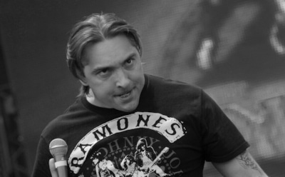 Вандалы системно громят могилу Горшка из группы «КиШ»