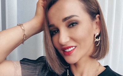 12-летний сын Анфисы Чеховой улетел из России без матери