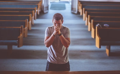 Песня, которая приснилась: история композиции «Помолимся за родителей»