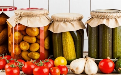 Избегайте смертельной опасности в консервах: как защититься от ботулотоксина по советам врача — соблюдайте эти простые правила