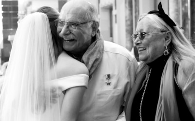 Тайная свадьба в семье Михалкова: кинорежиссер выдал замуж внучку за сына важного чиновника, чье лицо не попало ни на одно фото