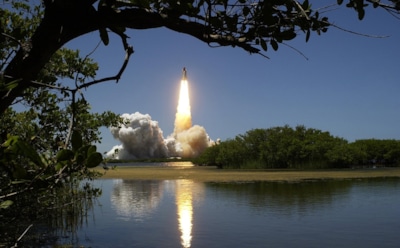 Китай покоряет спутник Земли: новая ракета-носитель Long March 12 готовится к запуску — важный шаг на пути к освоению Луны