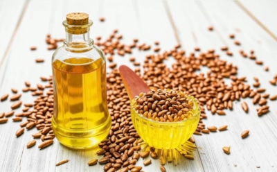 Льняное масло творит чудеса: простой доступный продукт обеспечит здоровье волос и кожи головы — советы эксперта и научные факты