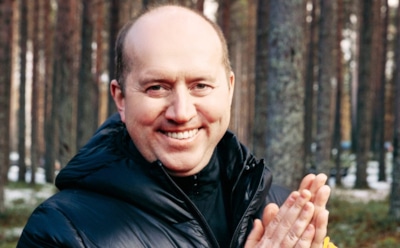 «Девушка из высшего общества»: Сергей Бурунов перестал скрывать избранницу из известной семьи, друзья готовятся с размахом погулять на свадьбе