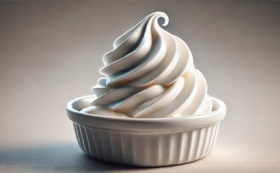 Крем-чиз за несколько минут: как приготовить нежный и воздушный крем для десертов — простой рецепт для украшения тортов и капкейков