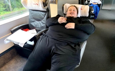 Сын Никаса Сафронова скинул 150 кг: застрявший в унитазе пианист сбросил лишний вес – в Сети обсуждают разительное преображение Луки Затравкина