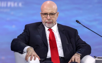 Ведущему Первого канала грозит 60 лет тюрьмы в США: Дмитрий Саймс и его жена под следствием – в чем обвинили героя ток-шоу «Большая игра»