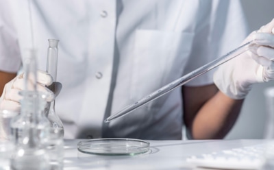 Атмосферная вода из воздуха: российские инженеры создали автономное устройство — новая технология решает проблему питьевой воды в засушливых регионах