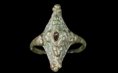 Археолог-любитель нашел древнее кольцо пиктов: уникальная находка раскрывает тайны малоизученной культуры — важный артефакт из древнего поселения Бёргхед