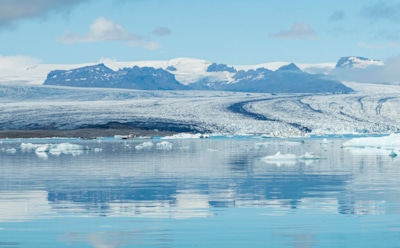 Будущее Арктики под угрозой: новая модель российских ученых предсказала исчезновение льда к концу XXI века — возможные последствия глобального потепления