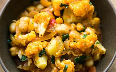 Пряное карри для любителей индийской кухни: рецепт ароматного блюда с цветной капустой и сливками — простая и вкусная альтернатива традиционному варианту