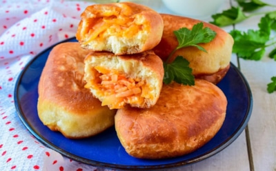 Вкусные пирожки с морковной начинкой: секрет удачной выпечки — правильный выбор моркови и простой рецепт теста на кефире