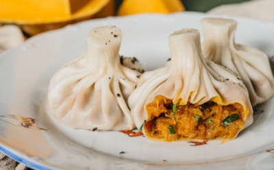 Хинкали с тыквой: оригинальный рецепт угощения с сочной начинкой — как приготовить вкусное блюдо с ароматными специями и аджикой