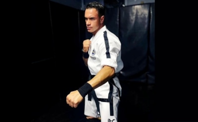 «Горячий бортпроводник» бросил работу: Даниил Ламас прославился в соцсетях и ушел из авиации