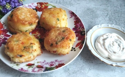 «Ленивые» пирожки, которые никого не оставят равнодушным: готовятся быстро, съедаются мгновенно — простой рецепт с картофелем и сыром